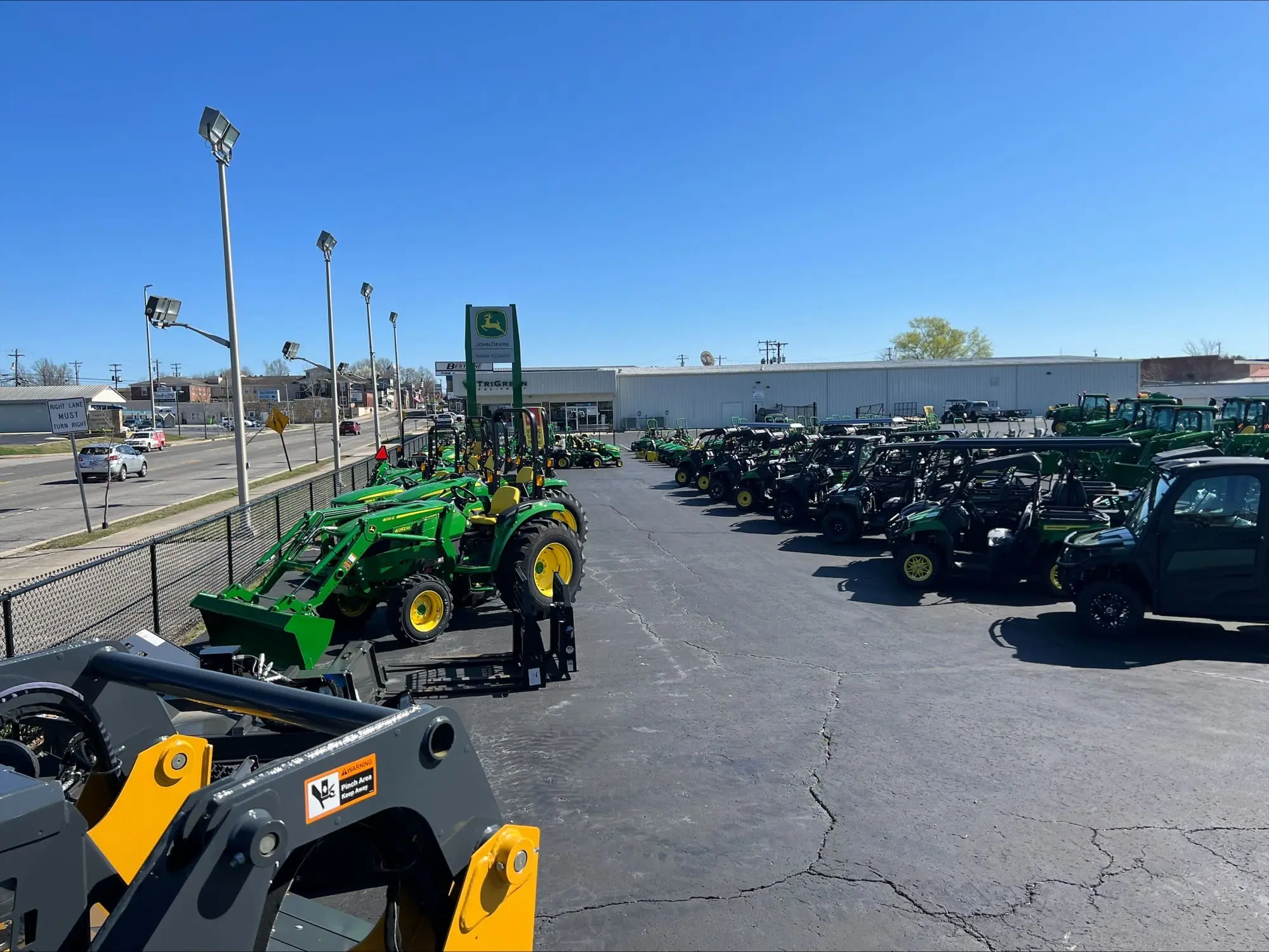 John Deere dealer in Crossville, TN