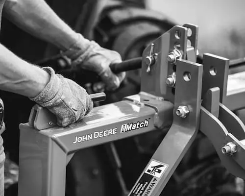 John Deere iMatch Hitch 