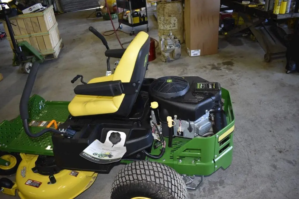 riding mower engine uncovered