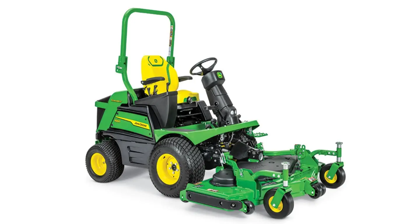 John Deere 1580 TerrainCut mower studio image