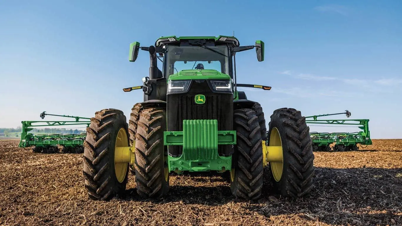 John Deere 8R 370 row crop tractor