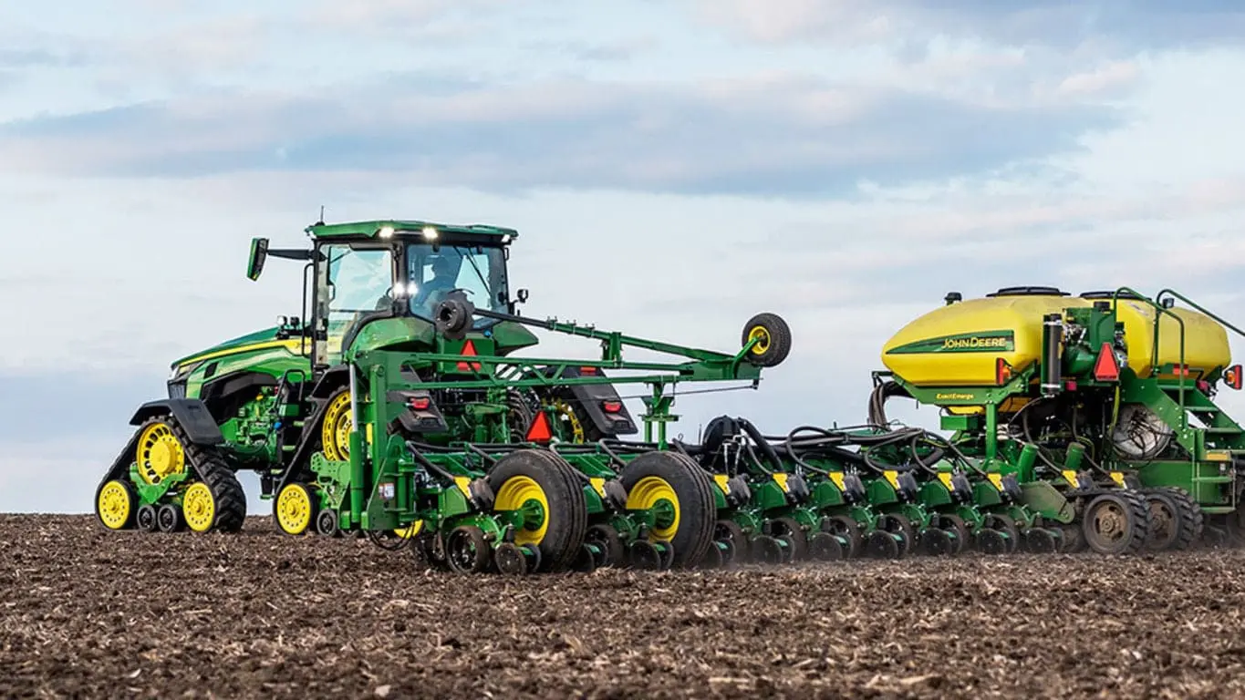 John Deere 8RX 310 tractor studio image