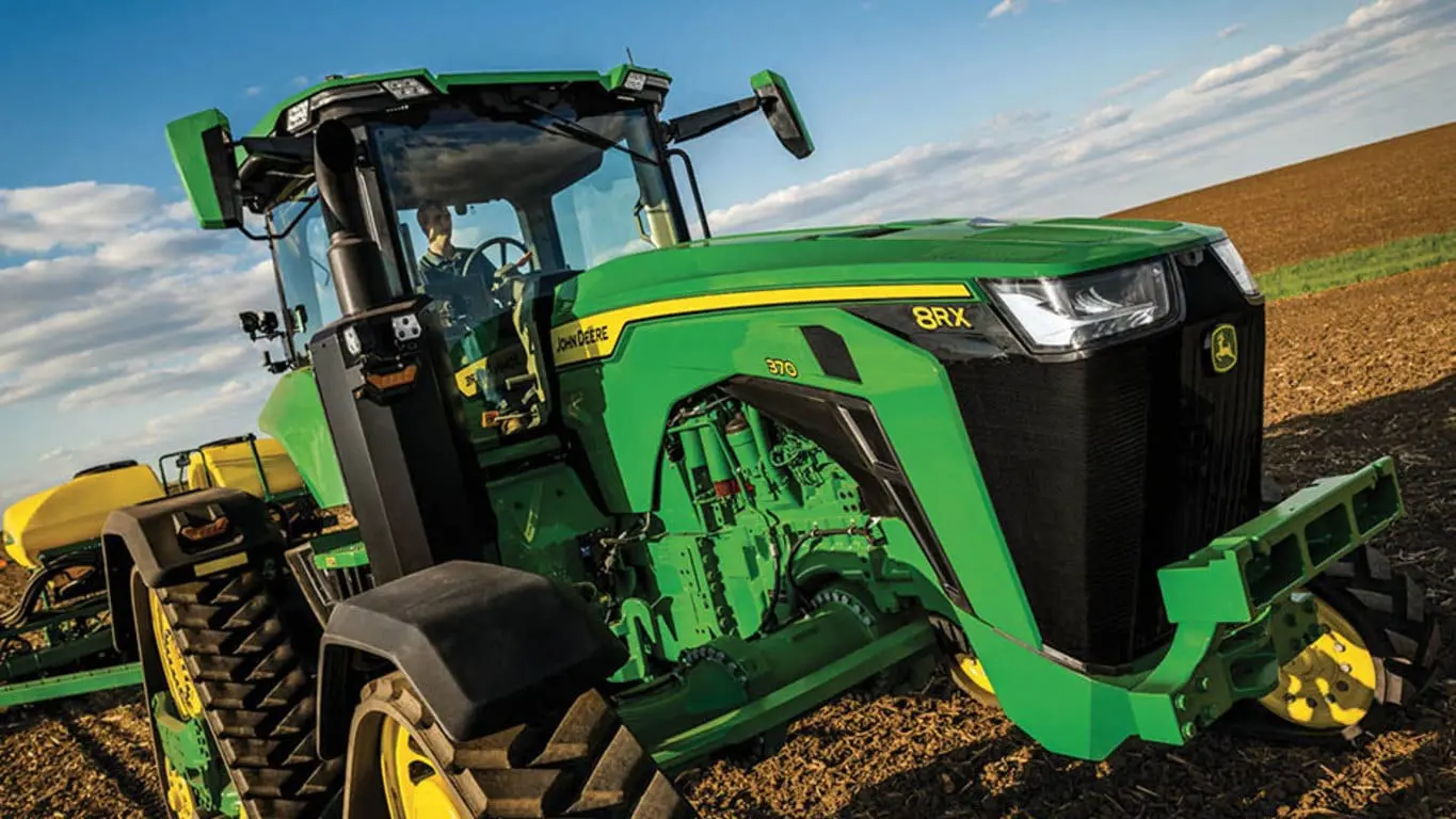 John Deere 8RX 370 tractor studio image