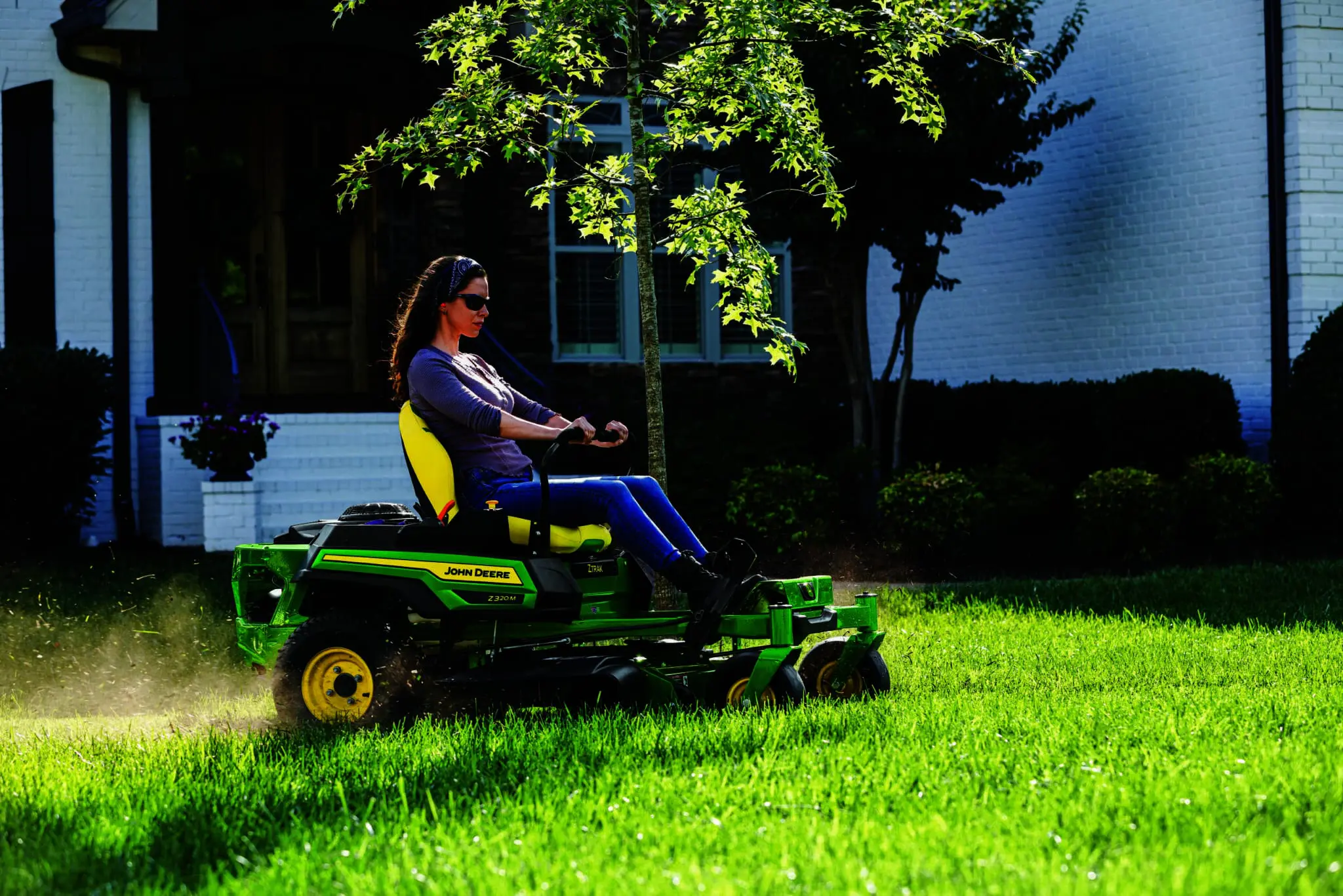 mayuミリダーリグリーン0 Z320R ZTrak™ Zero Turn Mower | TriGreen Equipment