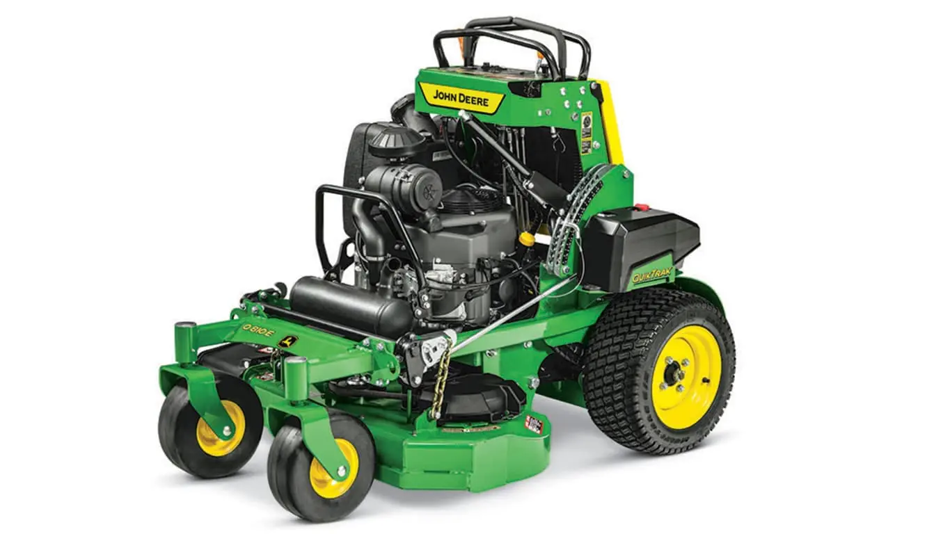 John Deere 蛍光イエローハット（畑で映ます笑 Q810E QuikTrak™ Stand-On Mower | TriGreen Equipment