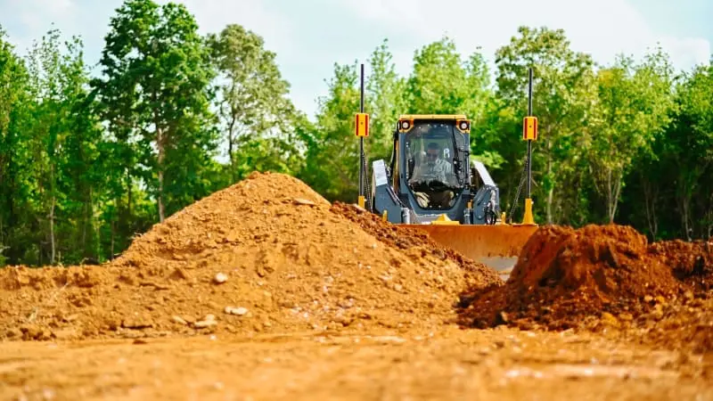 Boost Job Site Efficiency with John Deere SmartGrade CTL
