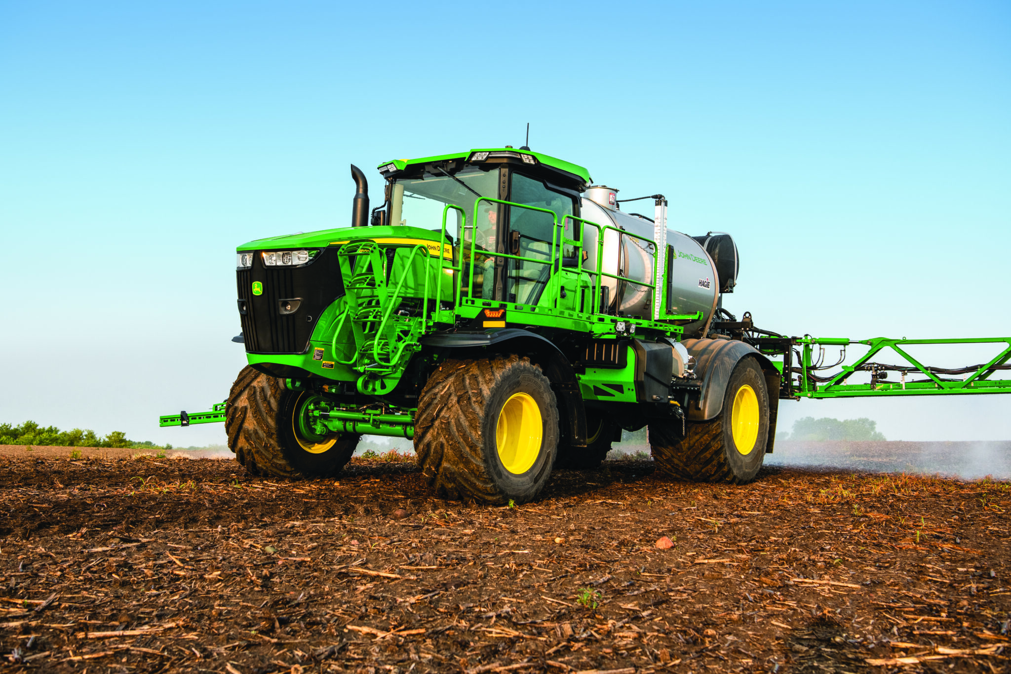 A Deere 800R floater in a farm field